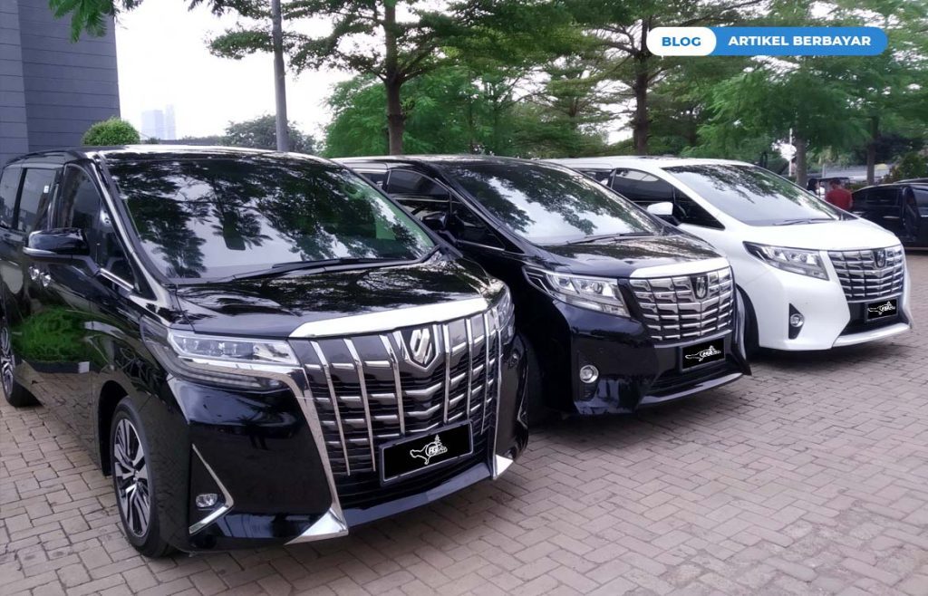 Liburan di Bali Pakai Alphard